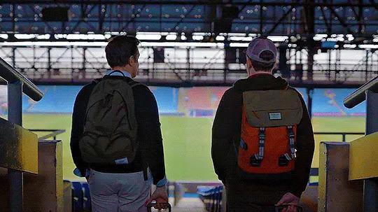 Can anyone help me identify which is the exact bag that Jason Sudeikis  (left) is wearing in Ted Lasso? : r/backpacks