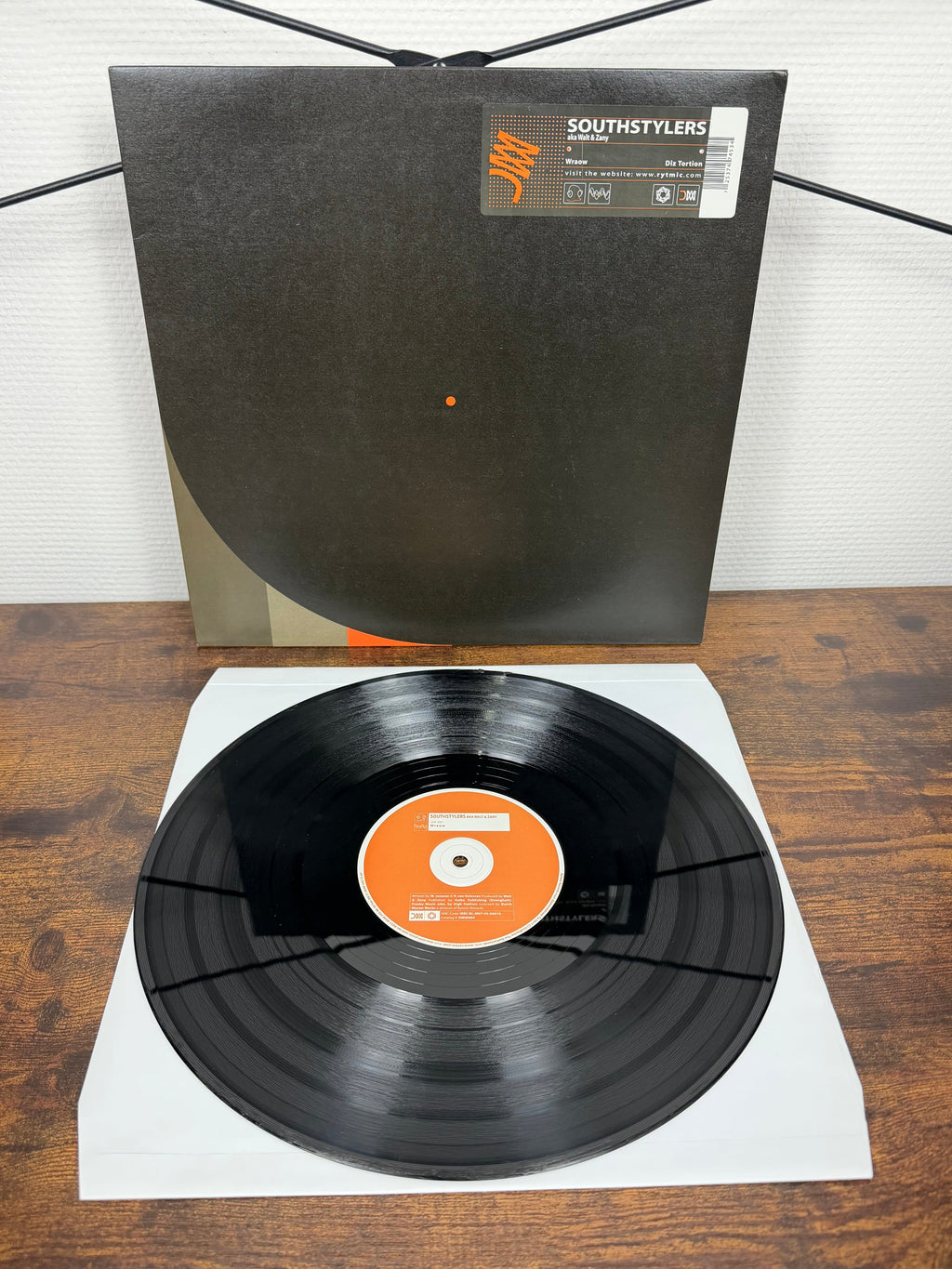 (2005) Southstylers Aka Walt & Zany* – Wraow / Diz Tortion (Vinyl, Hardstyle)
