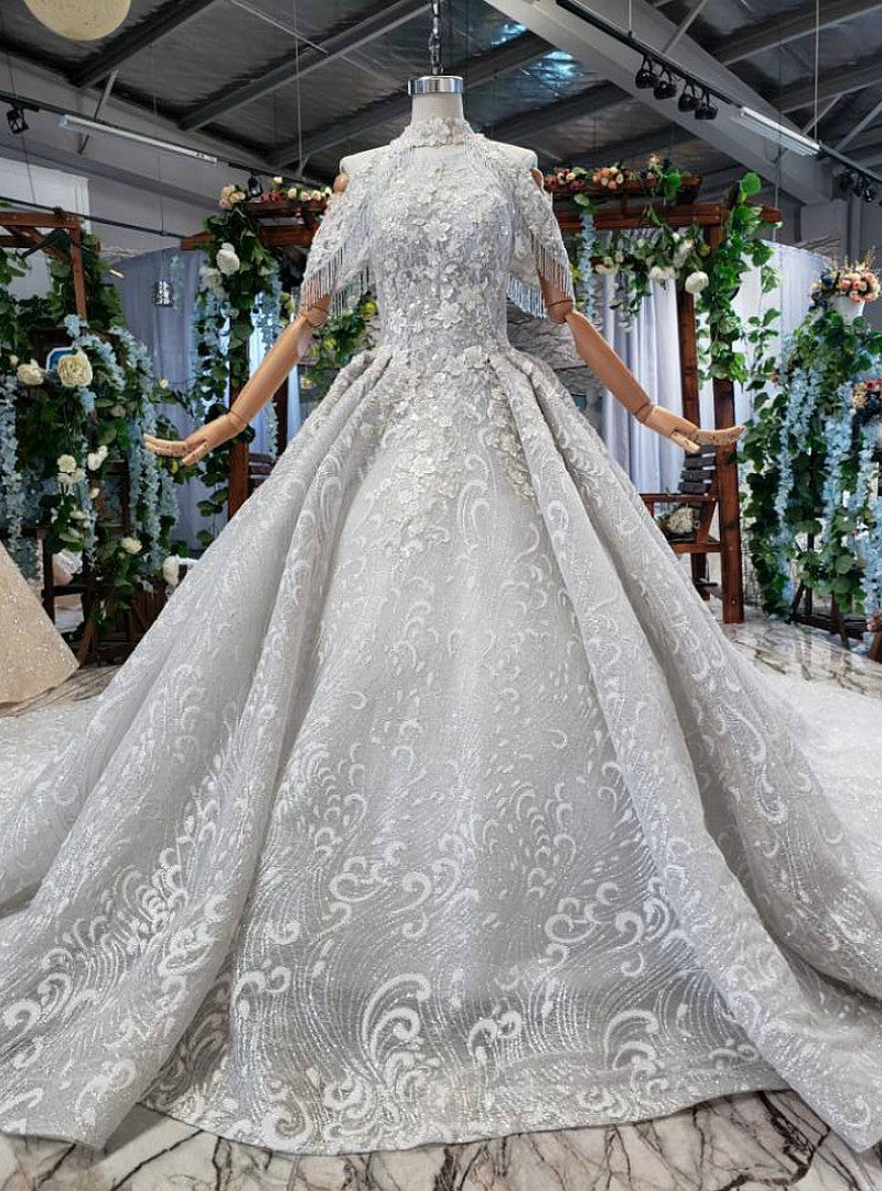 Top 8 Elegant and bold Silver Wedding Dresses for Brides