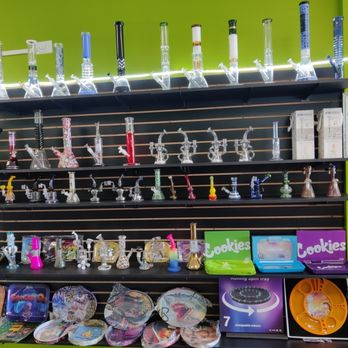 CHI CITY SMOKE SHOP - Updated June 2026 - 48 Photos - 325 W Irving Park Rd,  Wood Dale, Illinois - Vape Shops - Phone Number