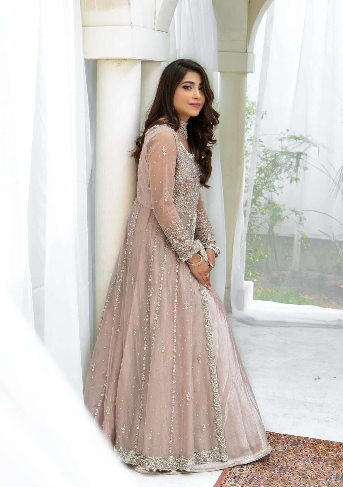 Maxi Dresses Pakistan: Find Your Perfect Style – Saleem Fabrics
