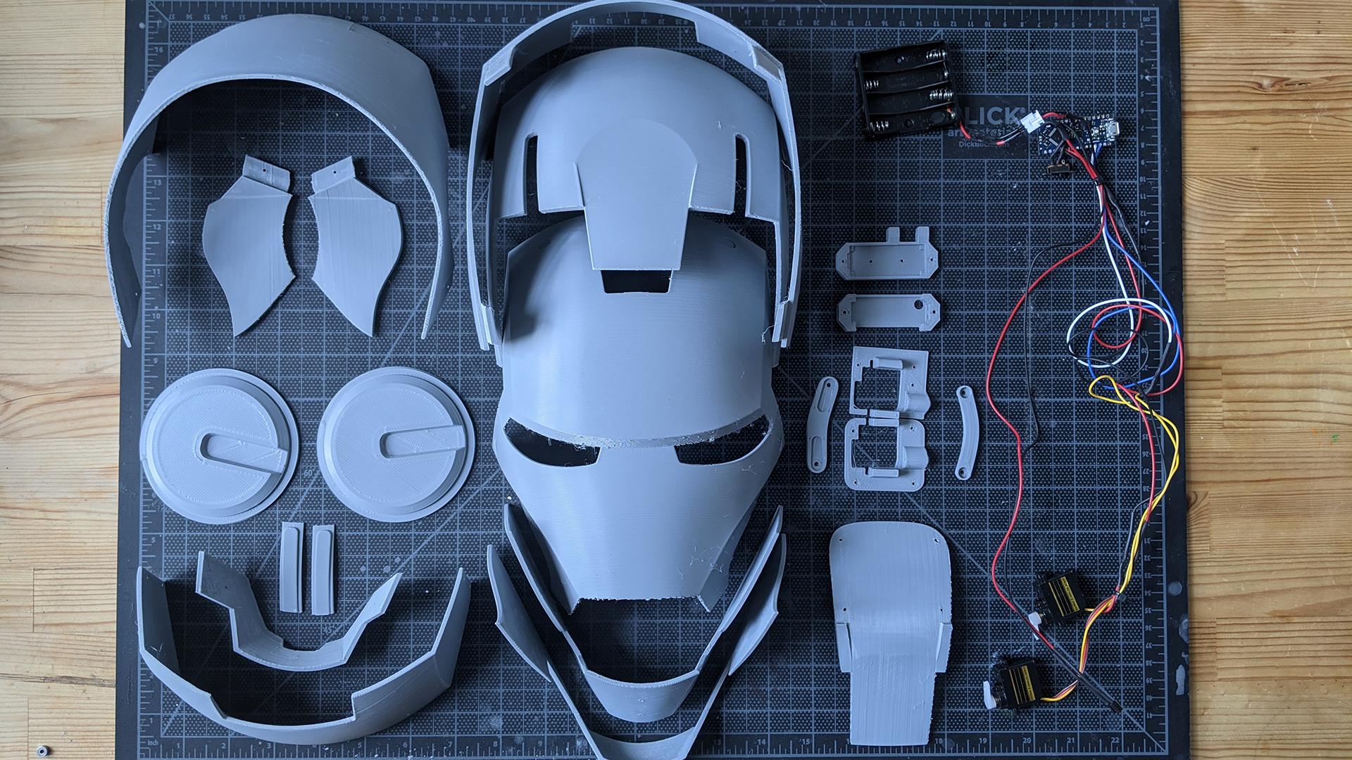 Iron Man Helmet, Articulated, Wearable with STLs : r/3Dprinting