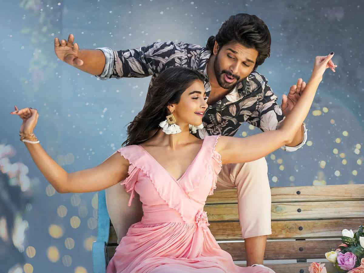 Pink Dress Allu Arjun Dress Buttabomma Song Allu Arjun, Pooja Hegde's Song  'Botta Bomma' Gets Over 450 Million Views