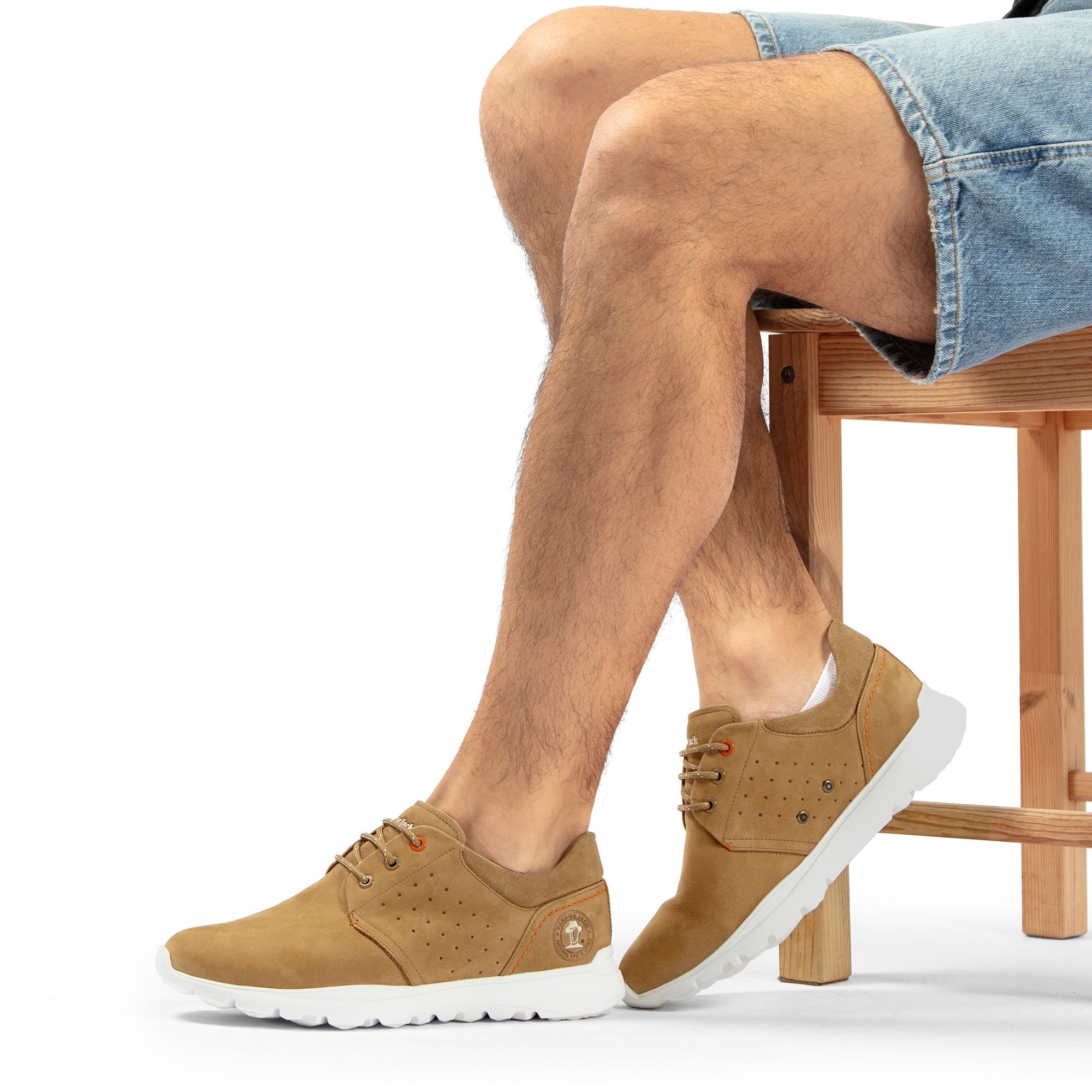 Julius sneakers de piel con forro interior de piel. camel