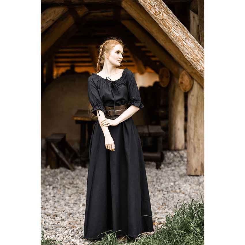 Melisande Short Sleeve Medieval Gown