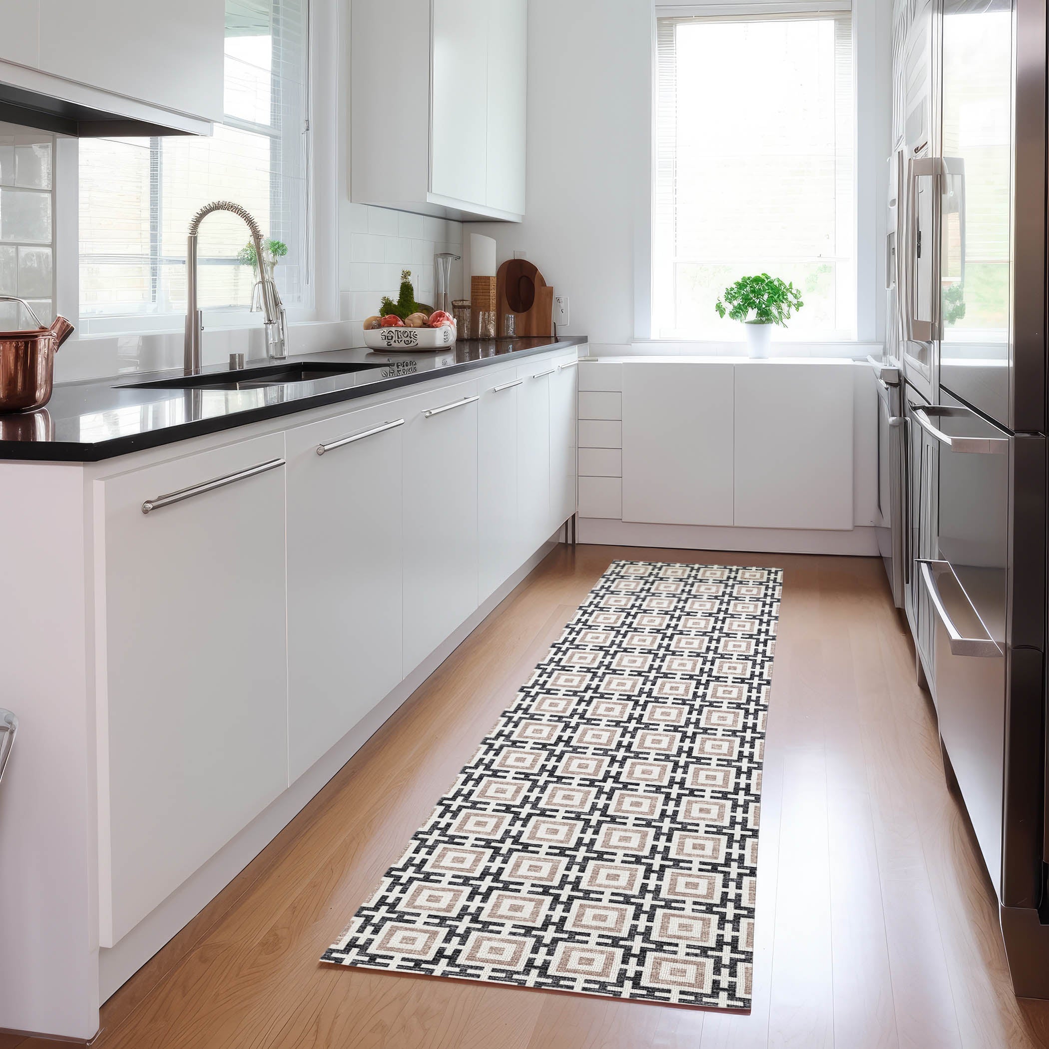 Marlo MO1 Black Rug