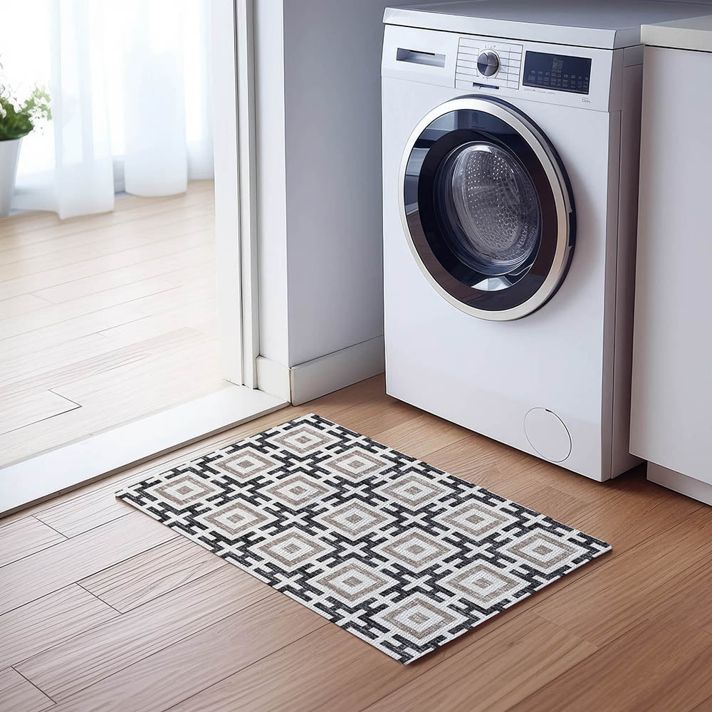 Marlo MO1 Black Rug