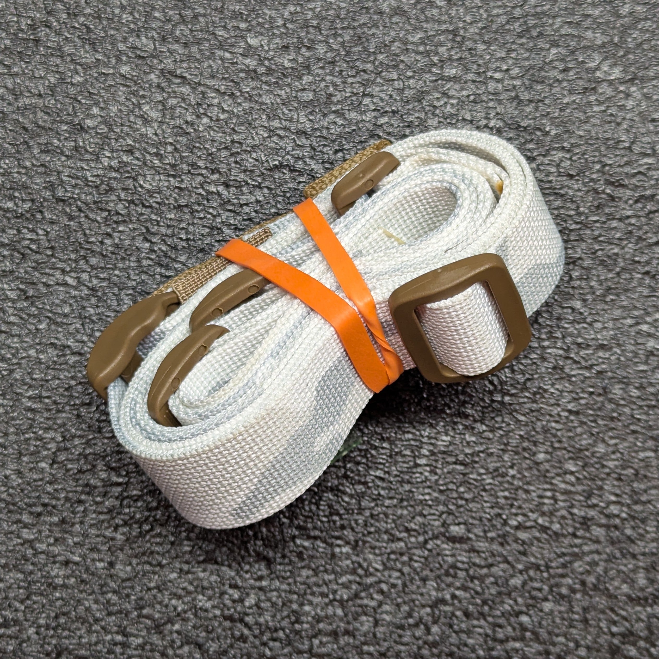 Multicam Alpine / Coyote Brown unpadded sling