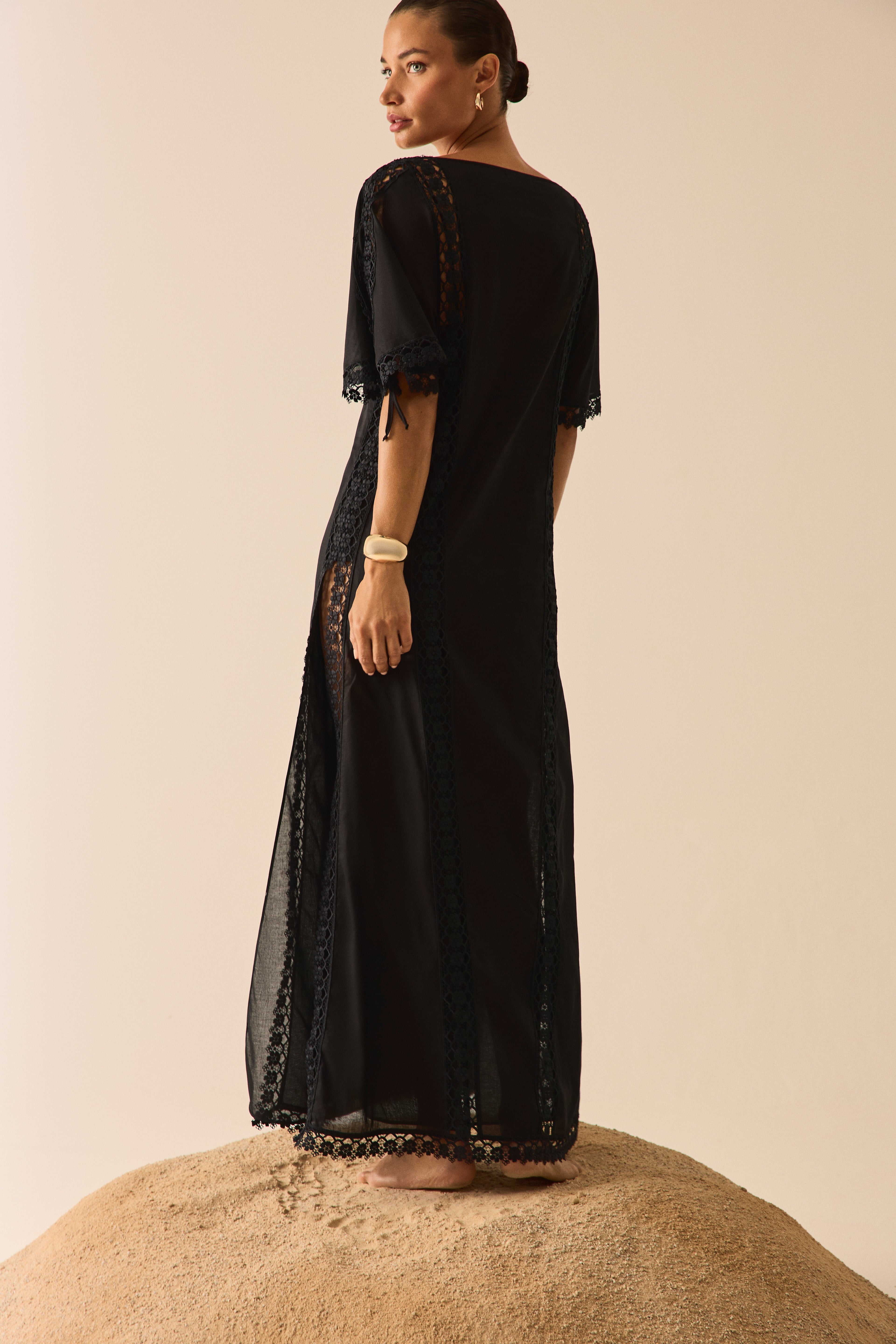 Saena Kaftan