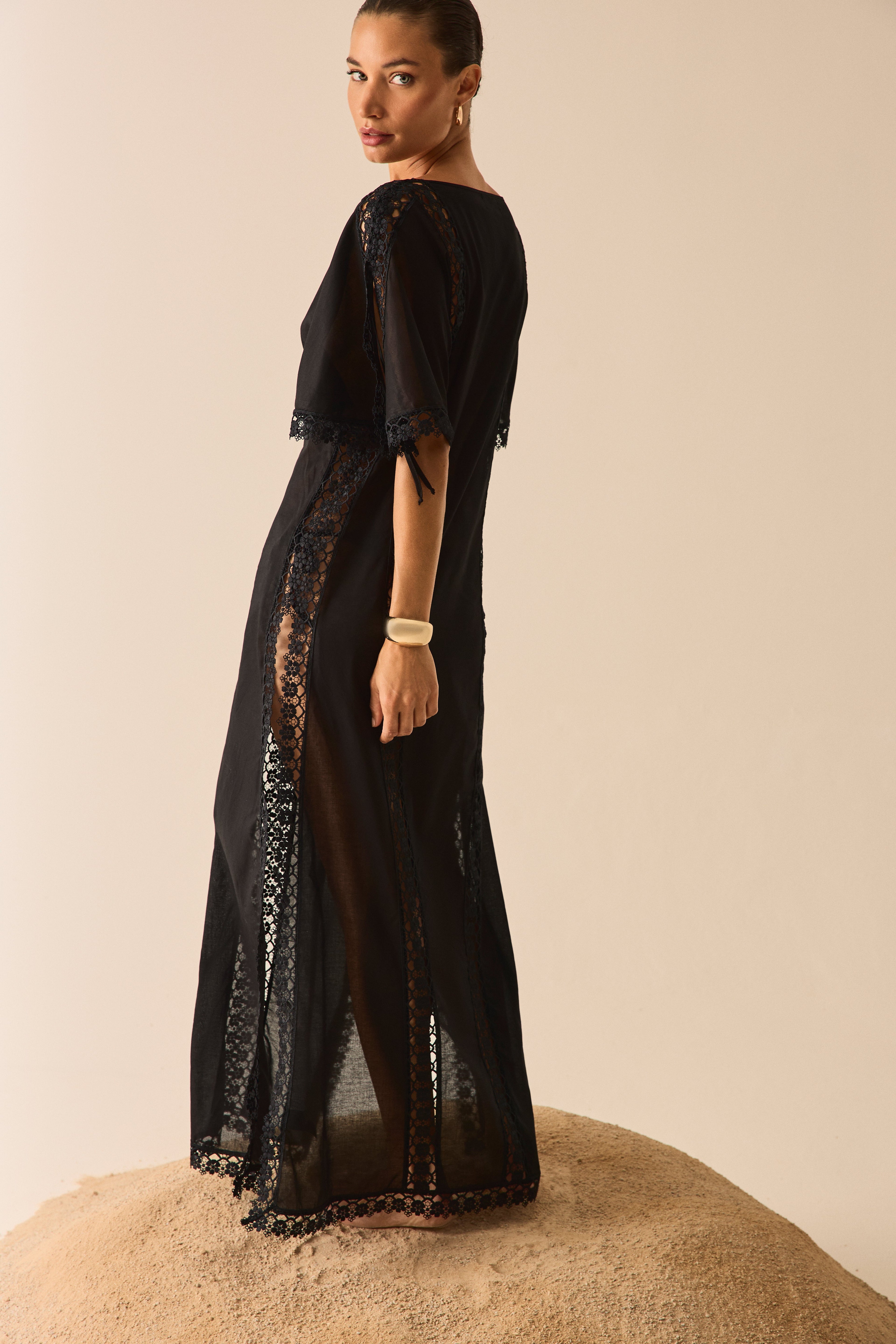 Saena Kaftan