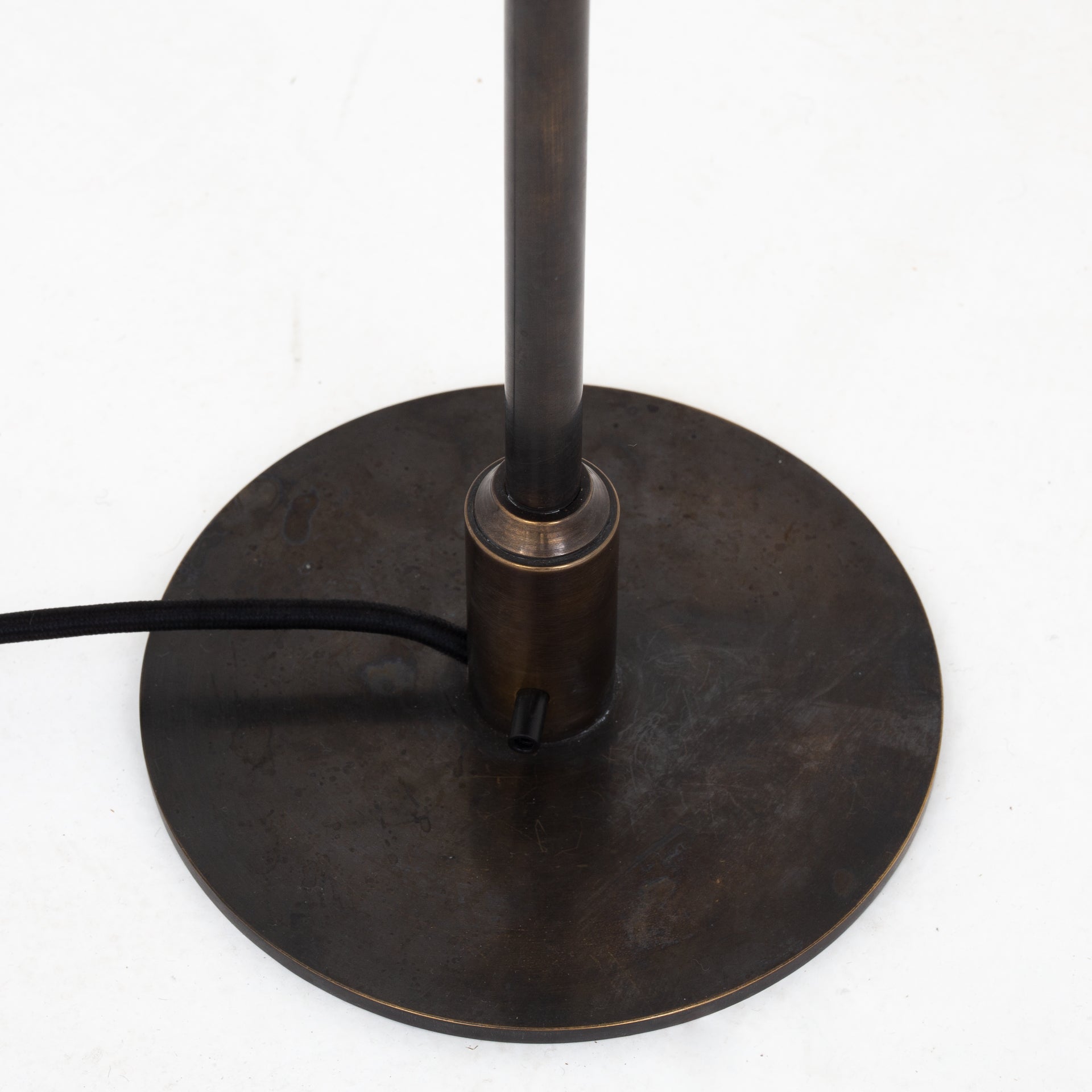 PH 4/3 - Bordlampe i bruneret messing