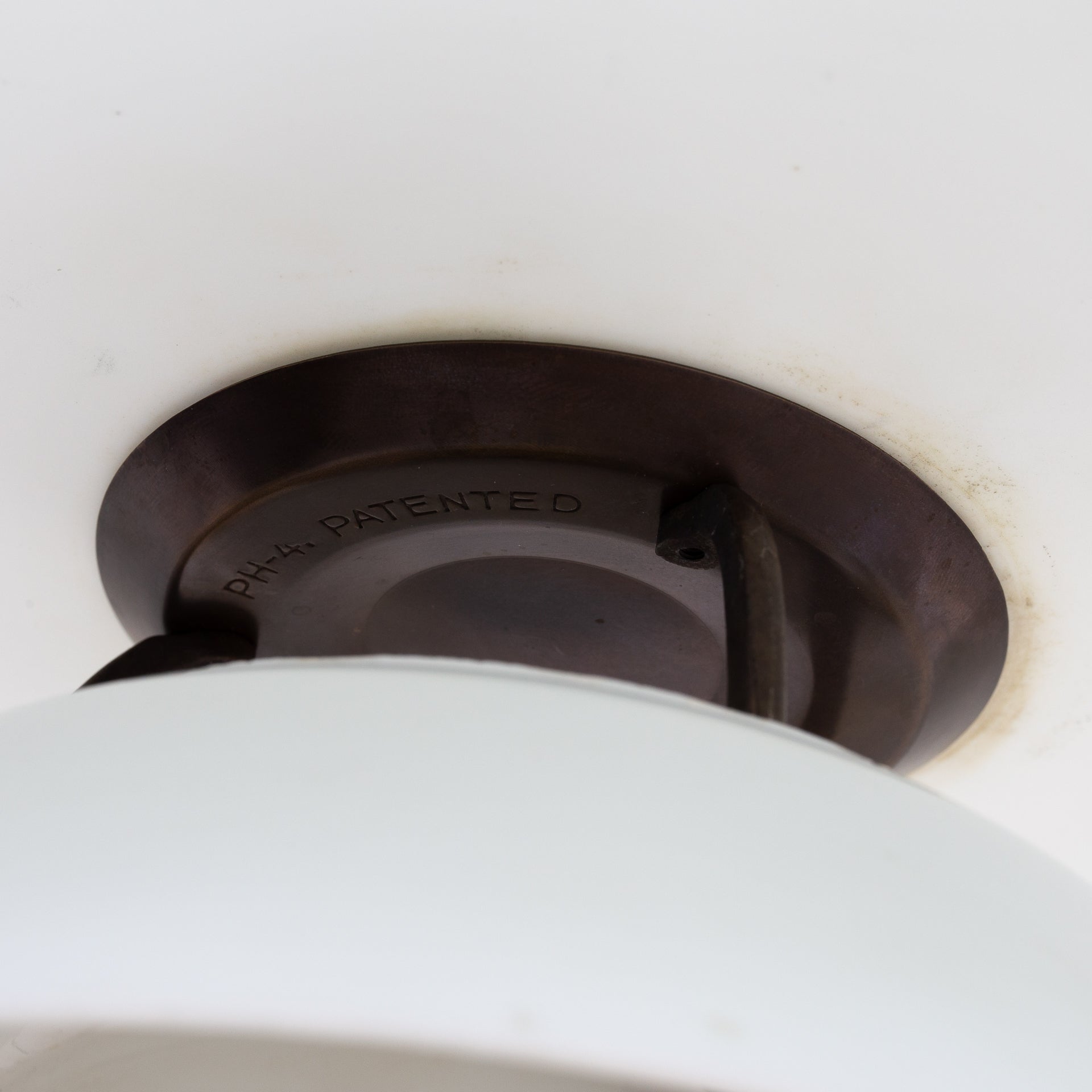 PH 4/3 - Bordlampe i bruneret messing