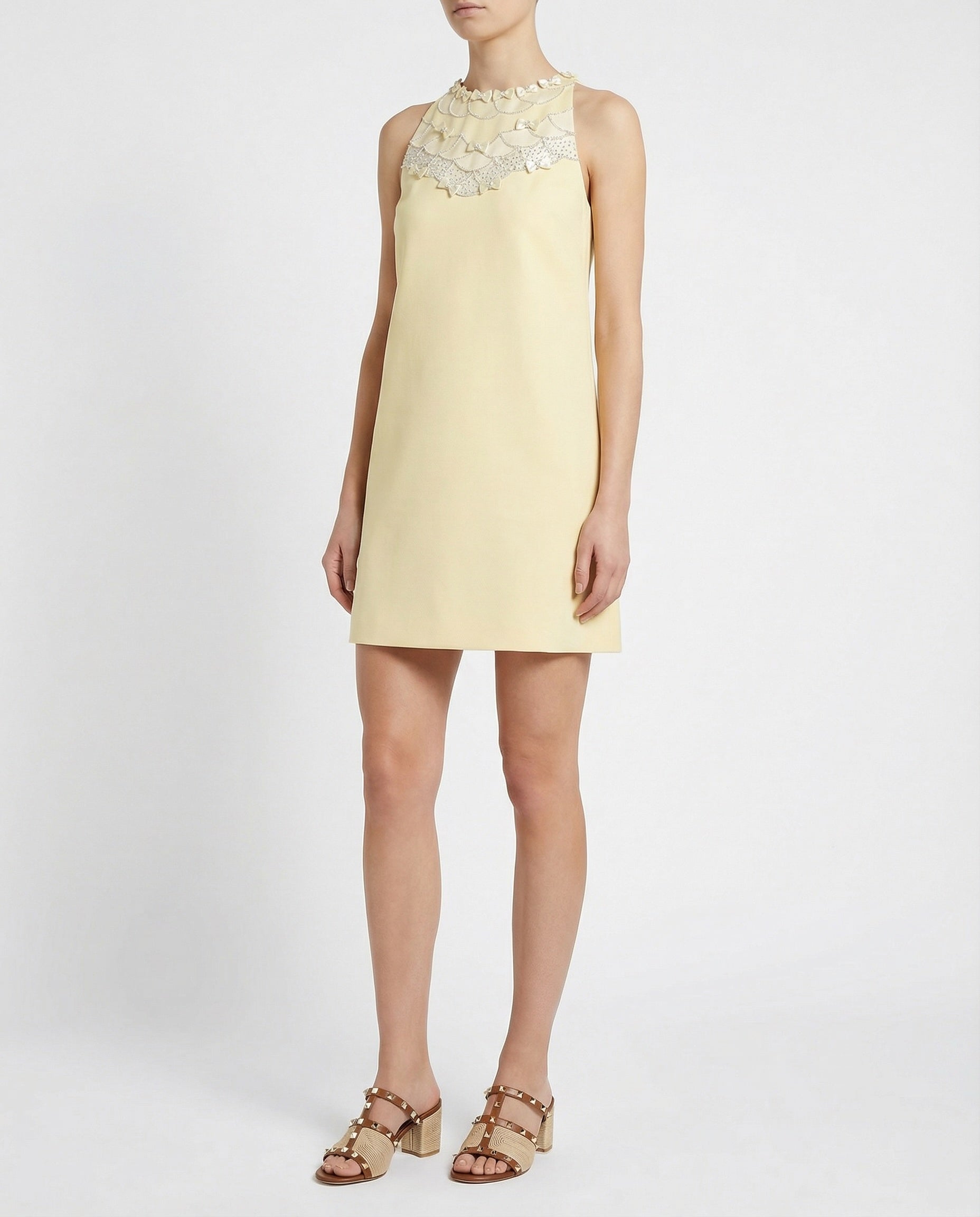 Embroidered crêpe couture short dress