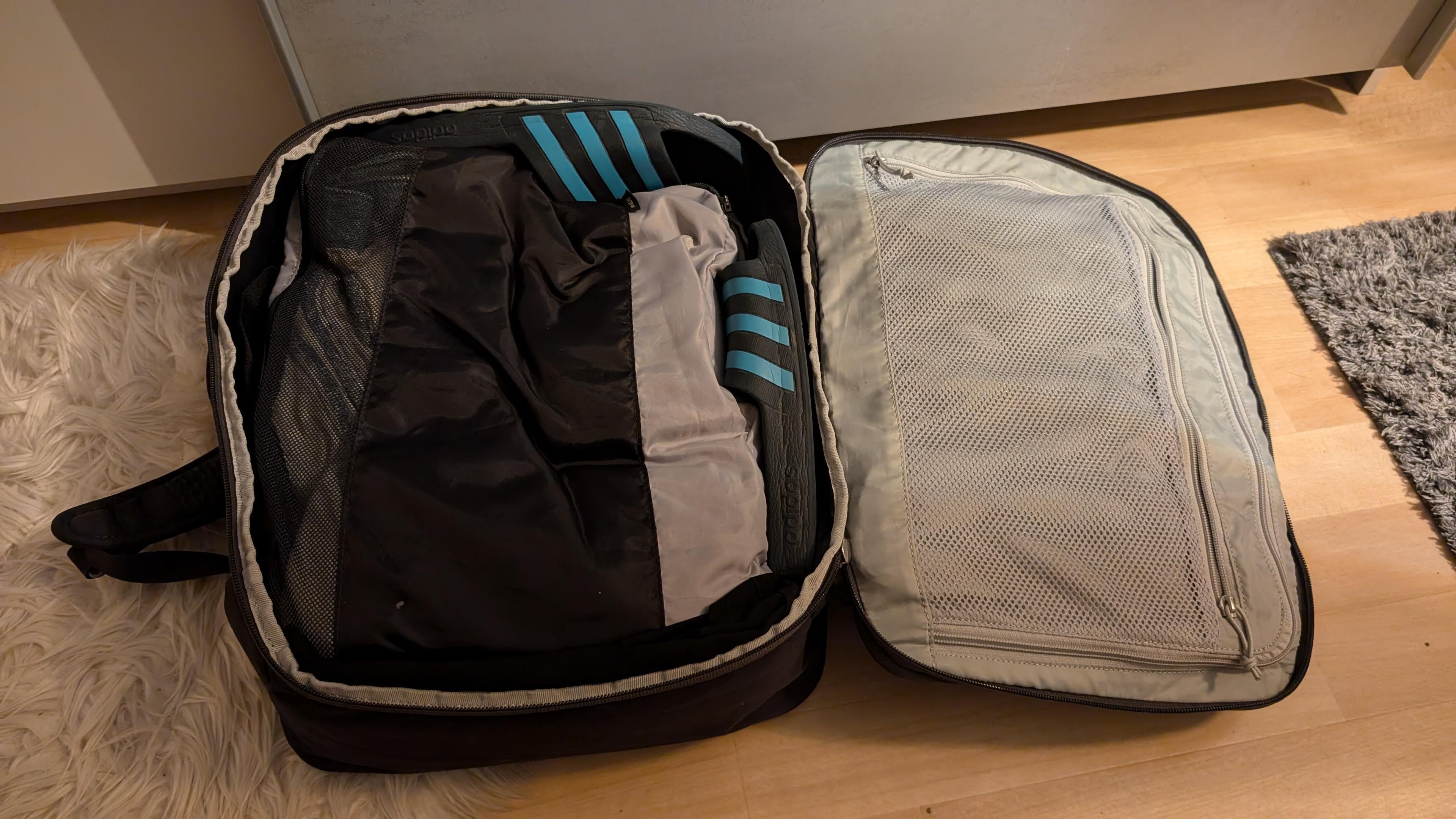 Fully packed osprey daylite 26+6 in ryanair luggage sizer : r/onebag