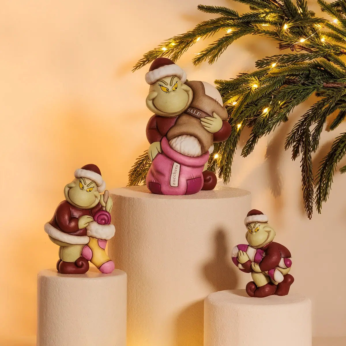 Thun - Grinch con calza in ceramica, medio | Rohome